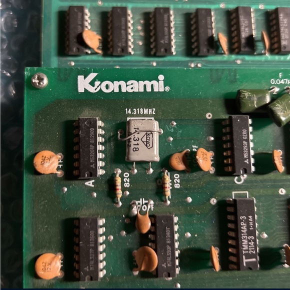 Strategy x Konami Arcade Video Game PCB Mother Board B32 - Picture 4 of 6